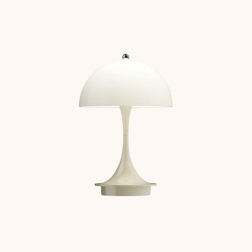 La lampe de table Panthella Portable (Louis Poulsen)